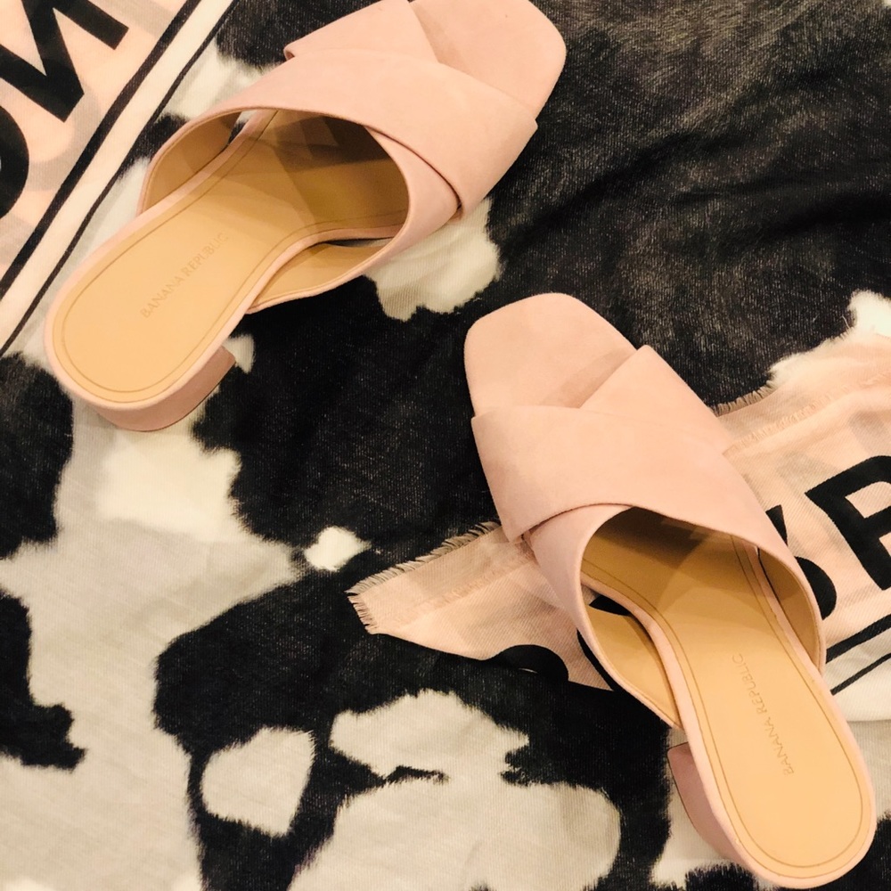 Banana republic swade block heel